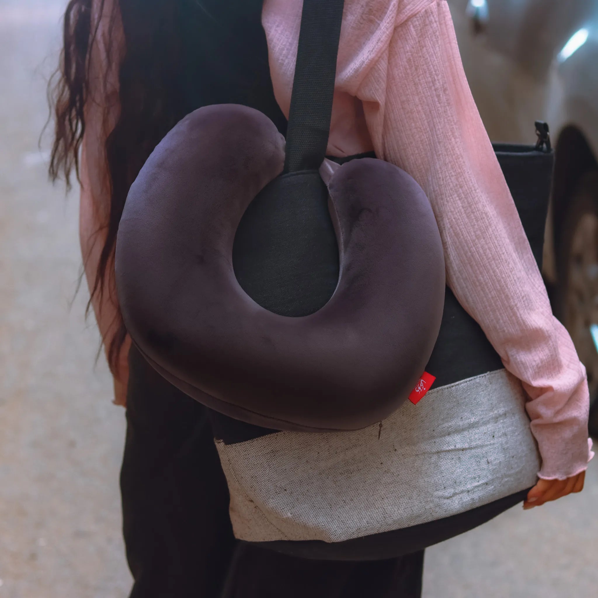 Dawenha Neck Pillow | Gray