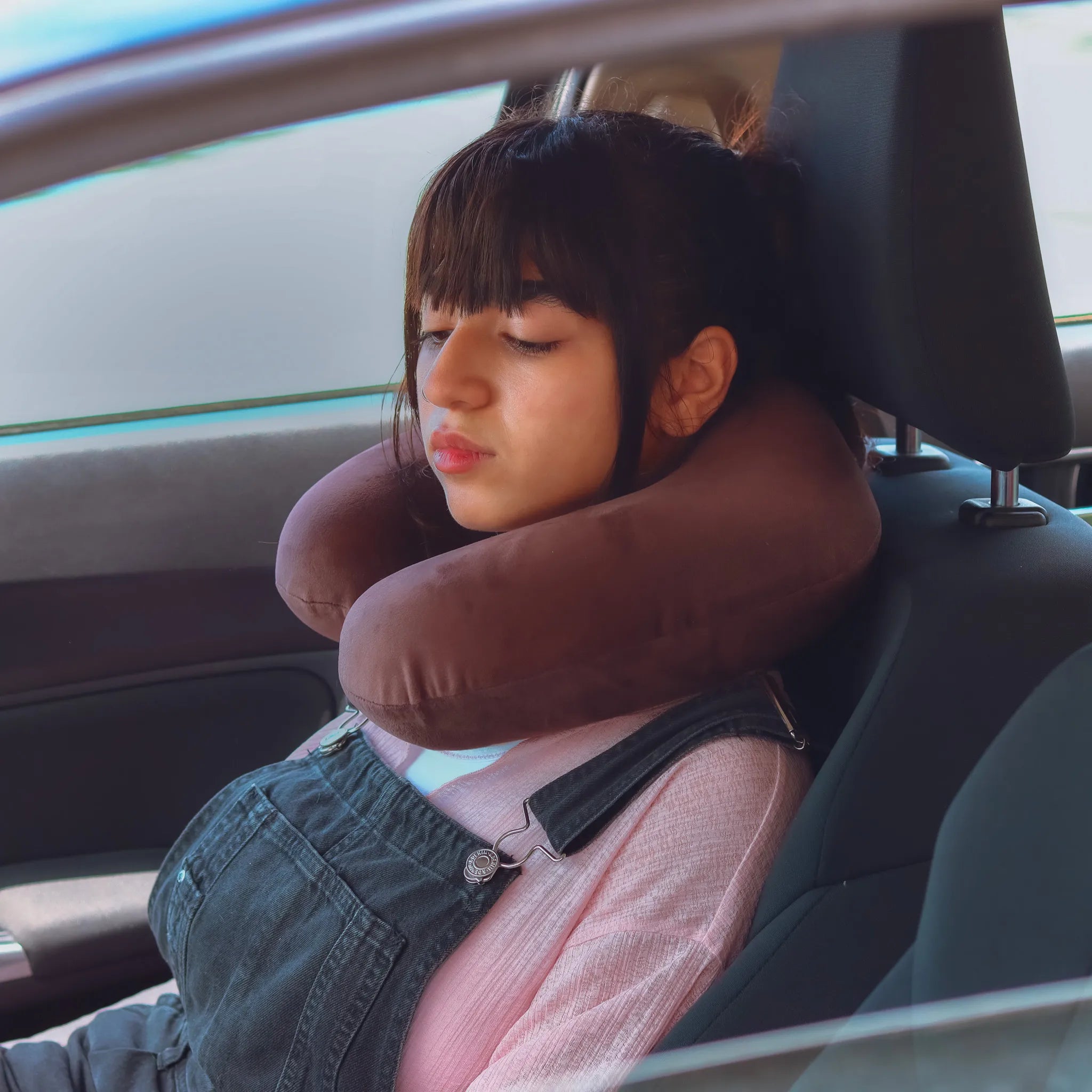 Dawenha Neck Pillow | Brown