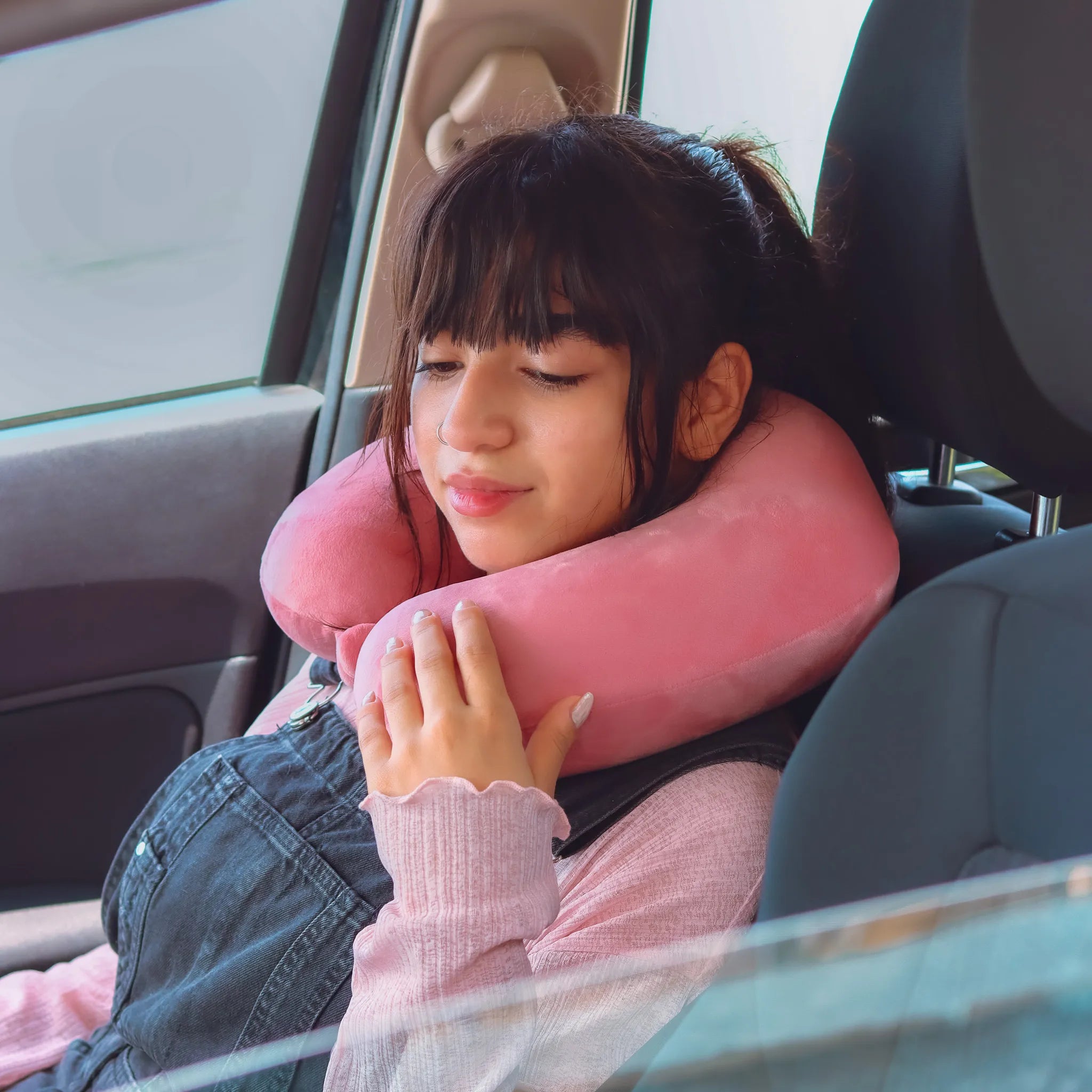 Neck Pillow by Dawenha | Cashmere