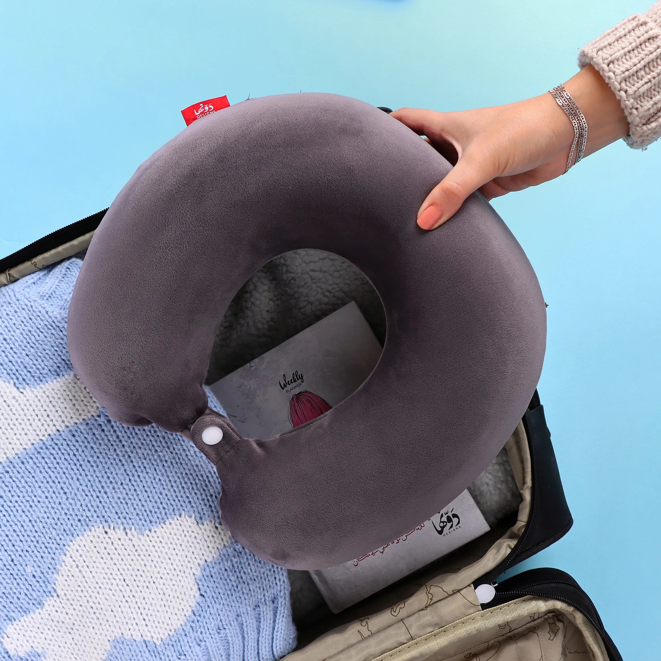 Dawenha Neck Pillow | Gray