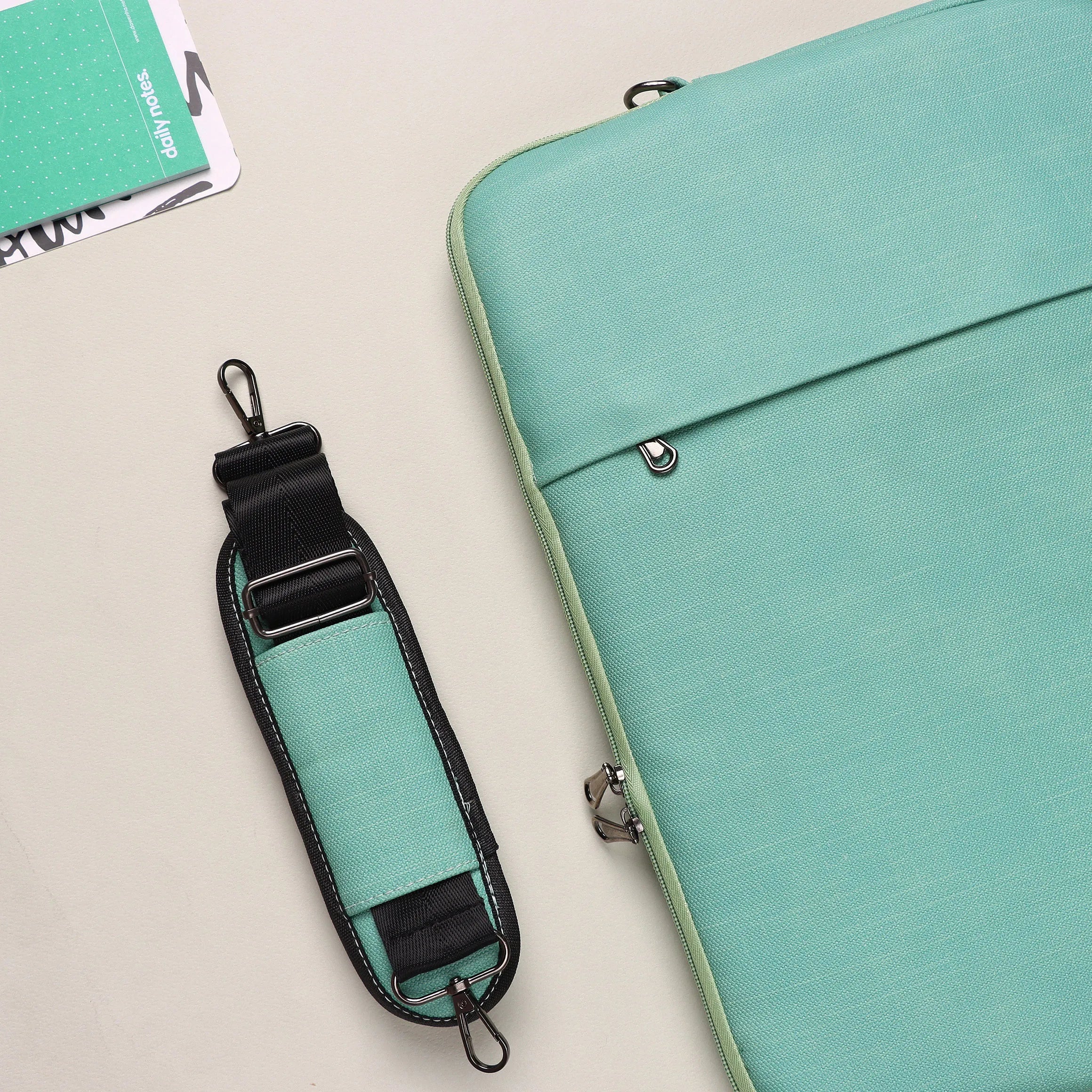 Shoulder Laptop Sleeve  | Pistachio