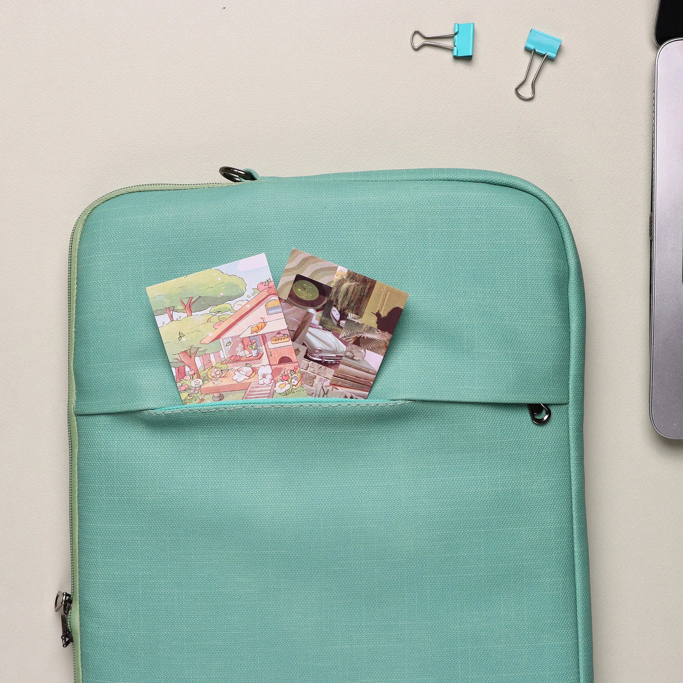 Shoulder Laptop Sleeve  | Pistachio