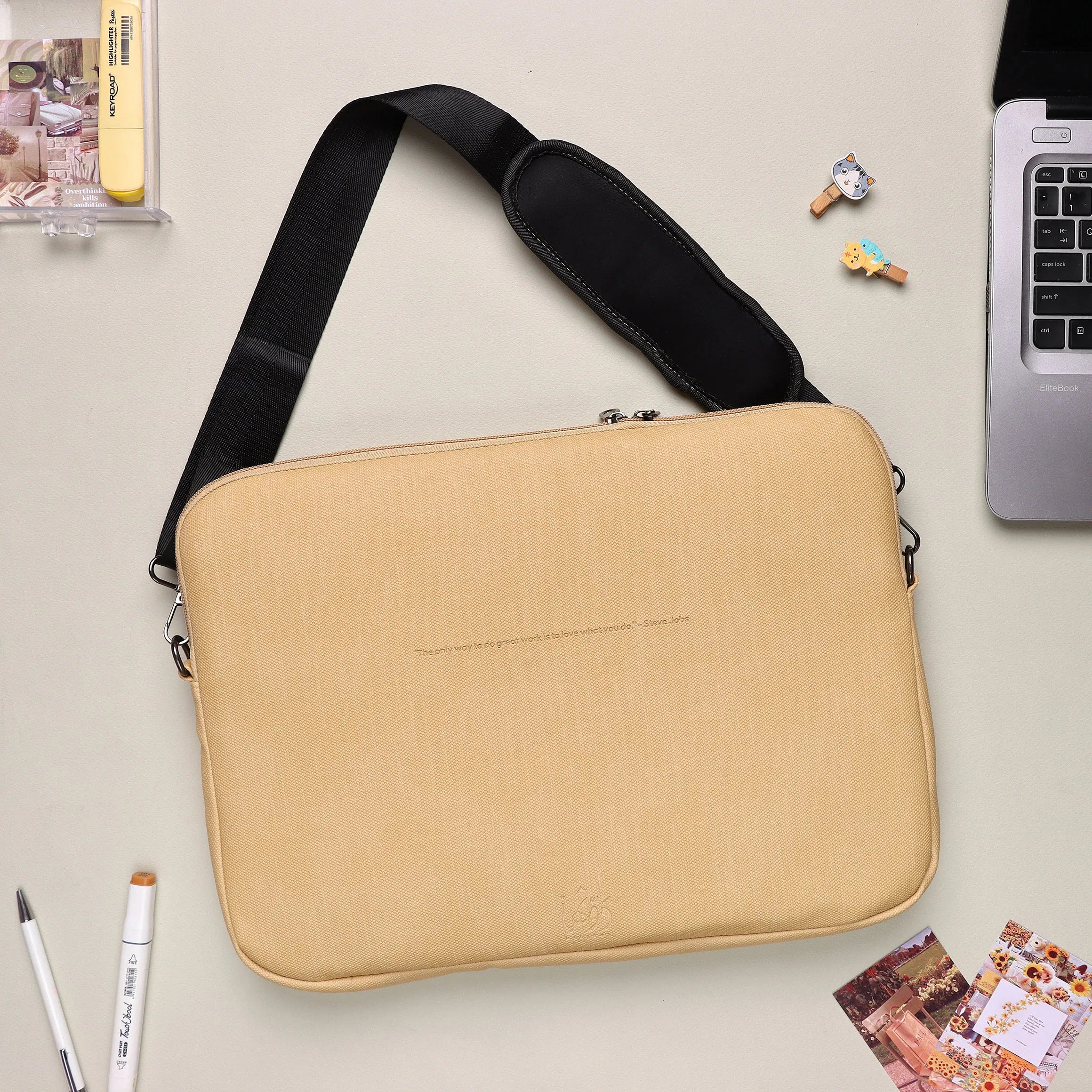 Shoulder Laptop Sleeve | Latte