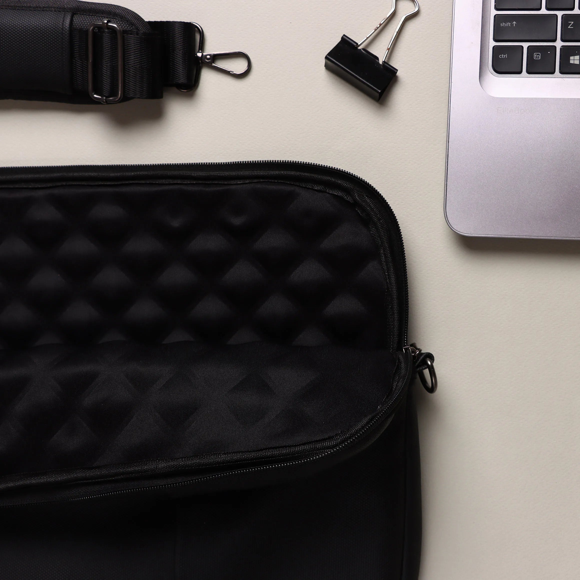 Shoulder Laptop Sleeve | Black