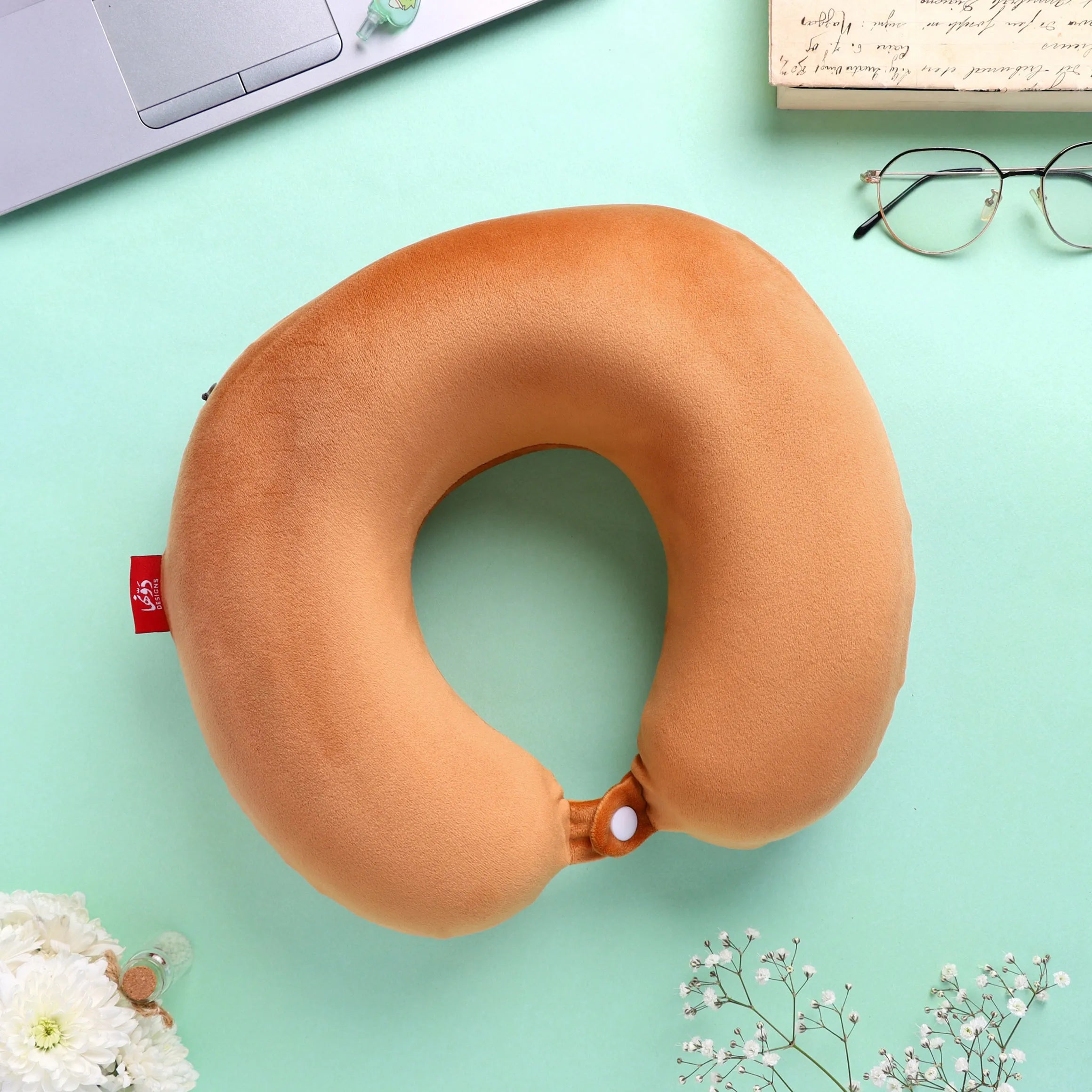 Dawenha Neck Pillow | Camel