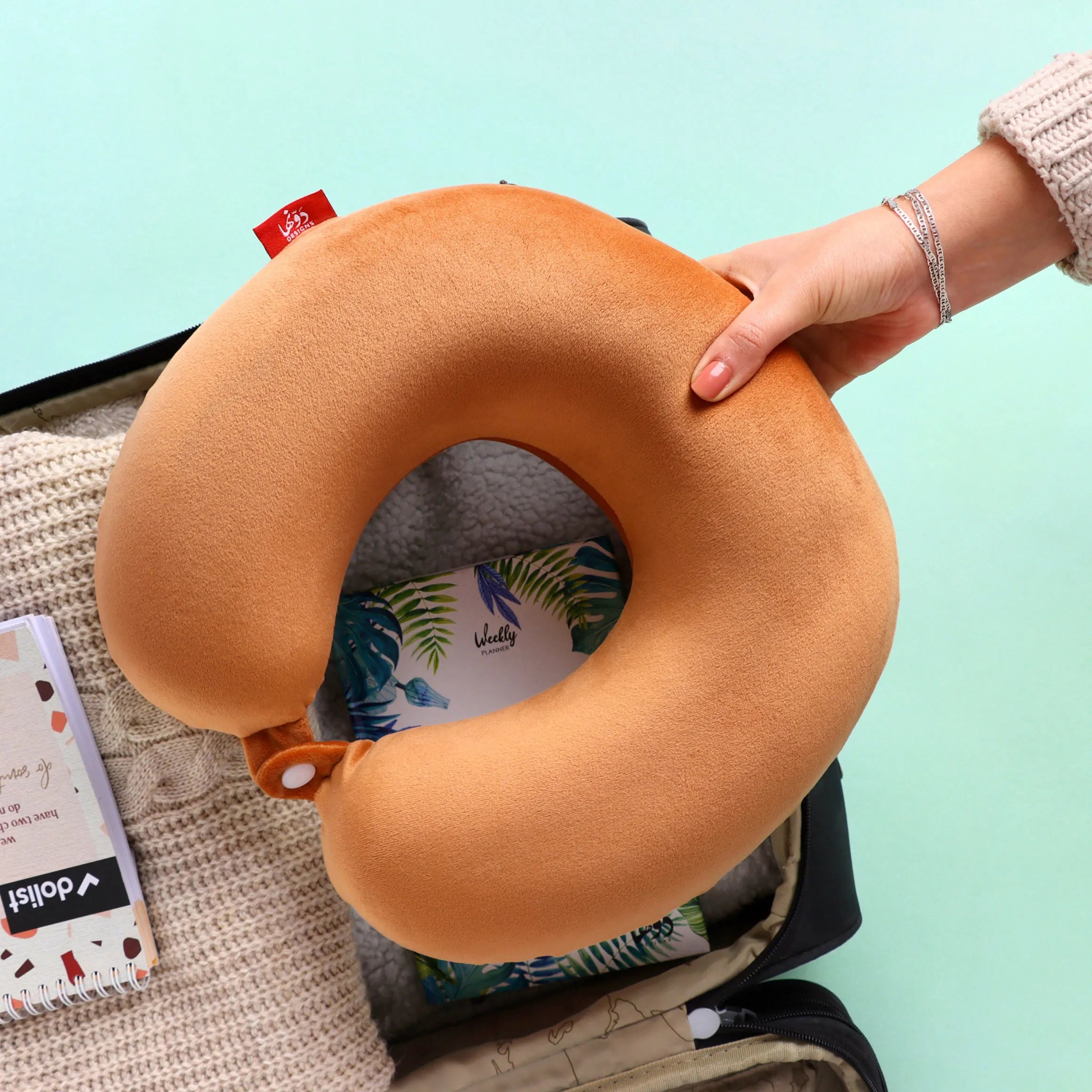 Dawenha Neck Pillow | Camel